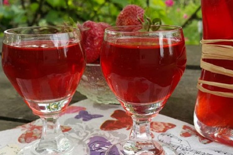 Крепленое вино из клубники