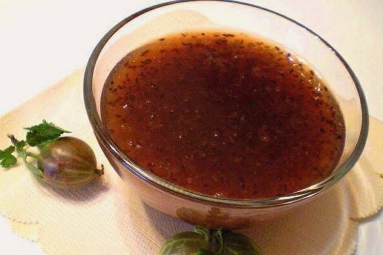 Повидло из крыжовника с маком