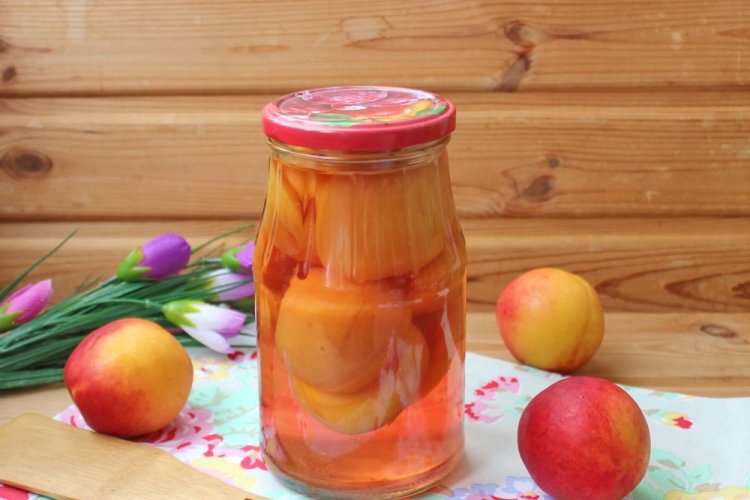 Компот из нектаринов со стерилизацией