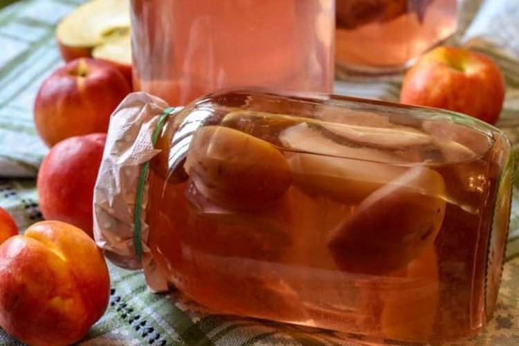 Компот из нектаринов без сахара