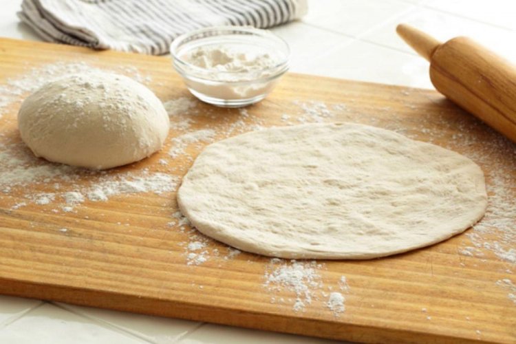 Тесто для пиццы на кефире со сливочным маслом