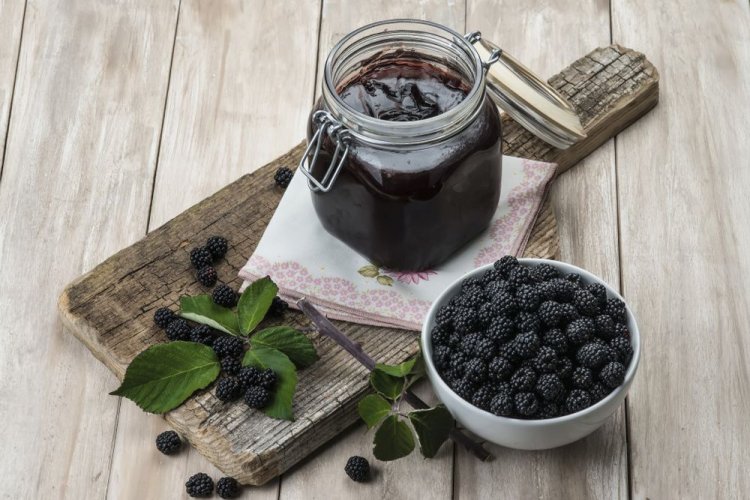 Варенье из ежевики и сливы
