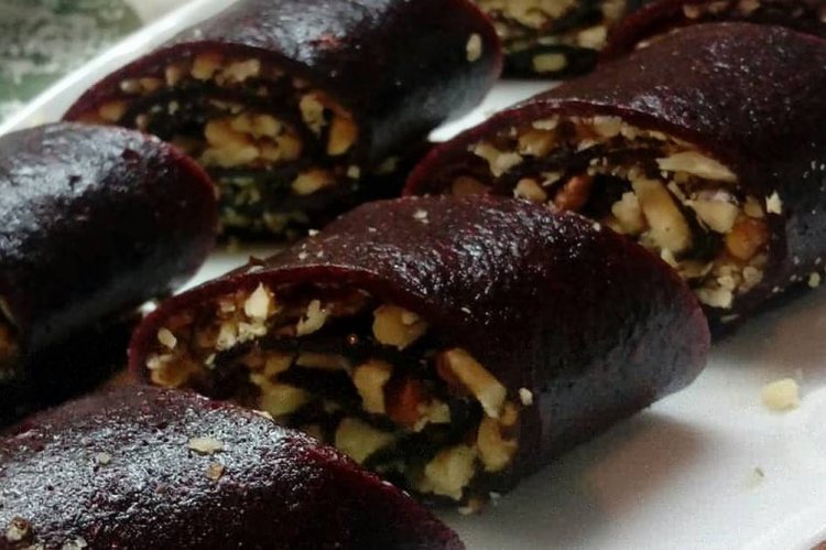 Пастила из сливы с грецкими орехами