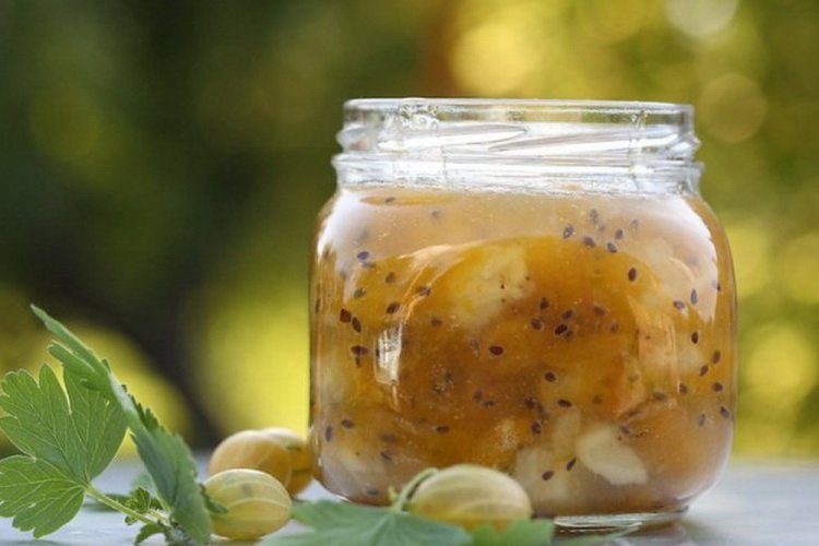 Варенье-пятиминутка из крыжовника через мясорубку