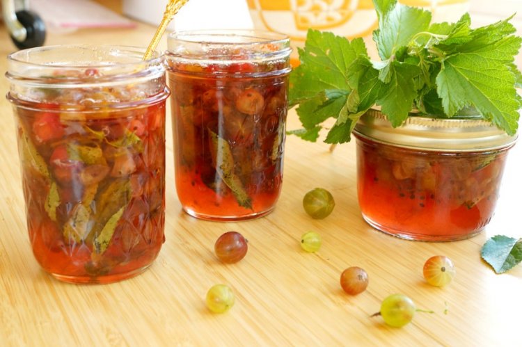 Изумрудное варенье-пятиминутка из крыжовника