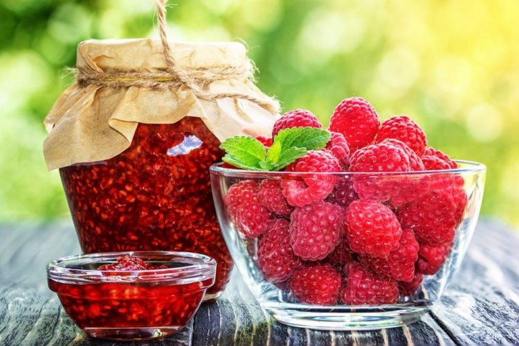 Малина в собственном соку с агар-агаром