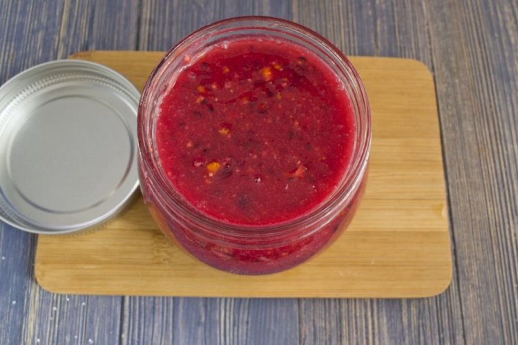 Сырое варенье из крыжовника и апельсинов на зиму