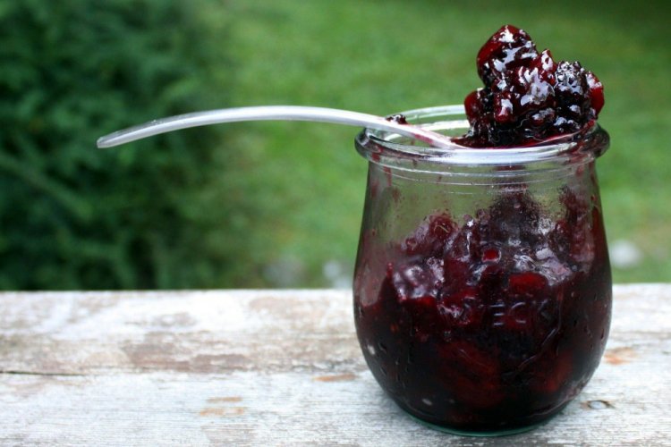 Джем из ирги в мультиварке