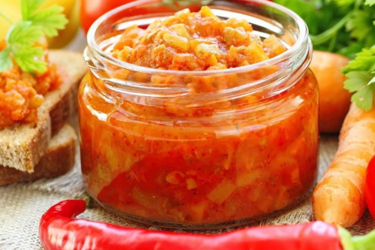 Лечо из кабачков, моркови и острого перца на зиму