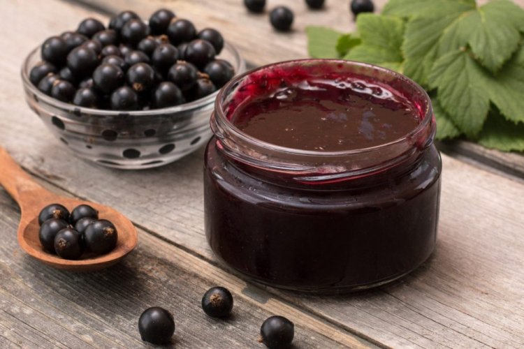 Повидло из черной смородины и груши