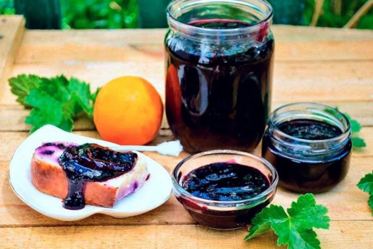 Повидло из черной смородины с абрикосами
