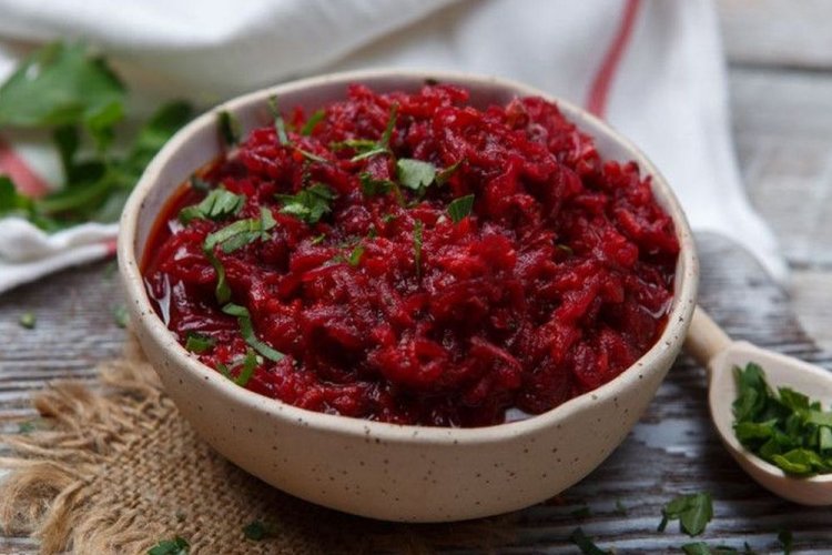 Заправка для борща из свеклы с томатным соком и специями