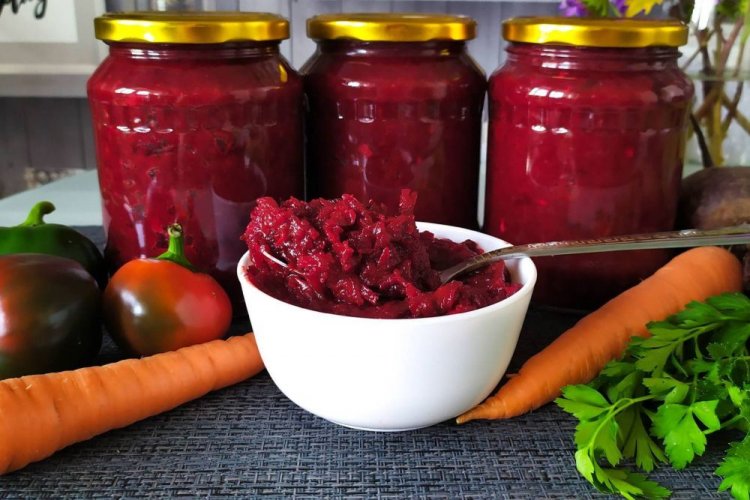 Борщевая заправка со свеклой, болгарским перцем и помидорами