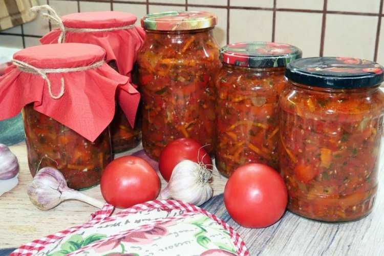 Заправка для борща с чесноком и зеленью