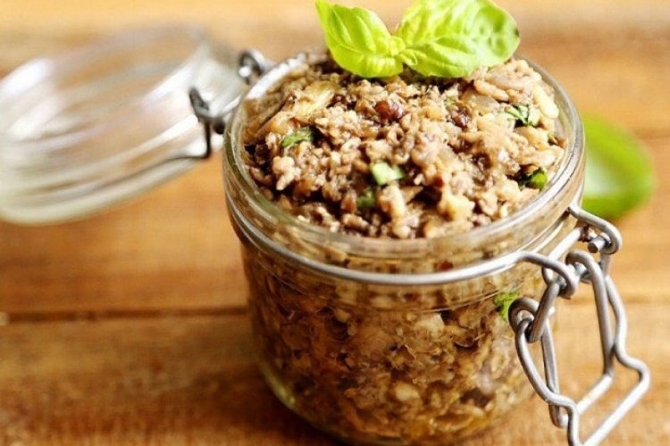 Грибная икра из опят с грецкими орехами