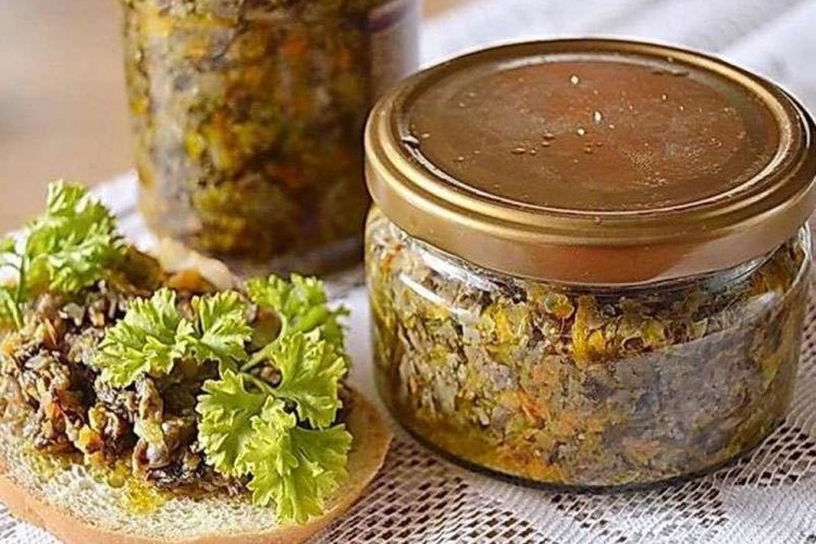 Острая грибная икра из опят с хреном и чесноком