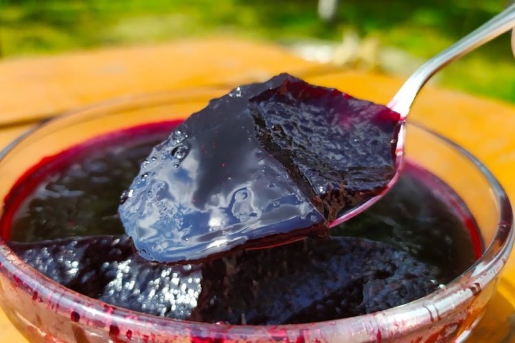Желе из черной смородины без варки на зиму