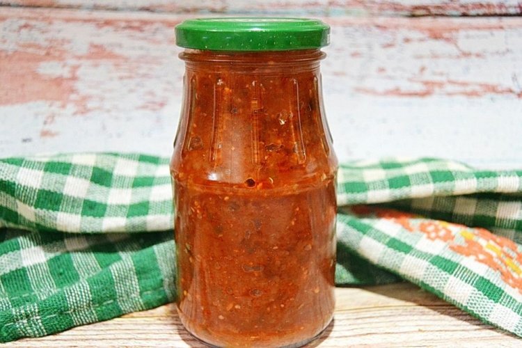 Аджика из овощей и груши на зиму