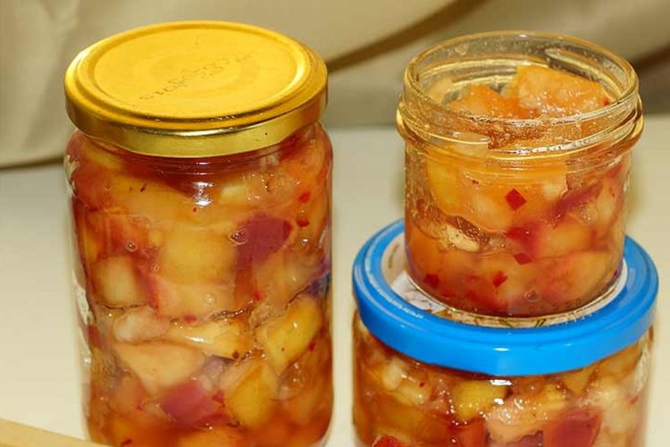 Варенье из яблок и острого перца