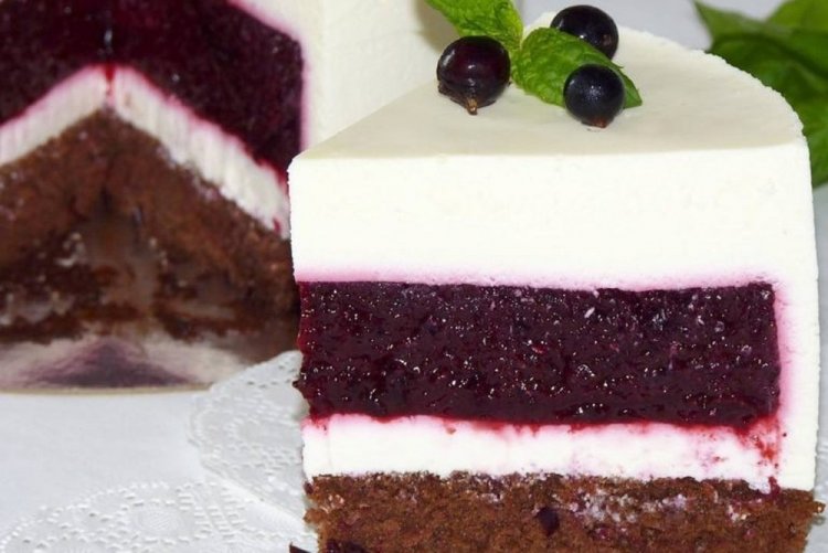 Желе из черной смородины с желатином для торта