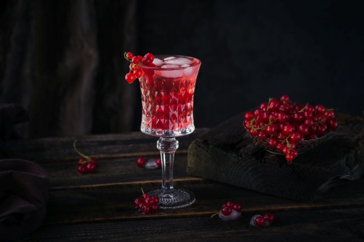 20 лучших рецептов наливки из красной смородины