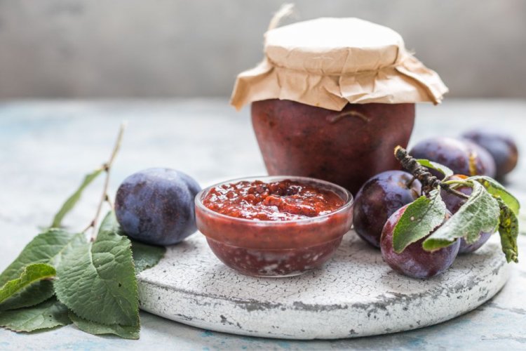 Ткемали из слив на зиму