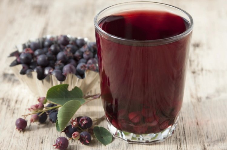 Быстрая настойка из ирги на спирту