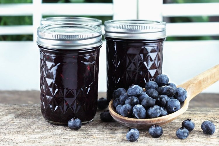 Черника с сахаром и лимонной кислотой на зиму