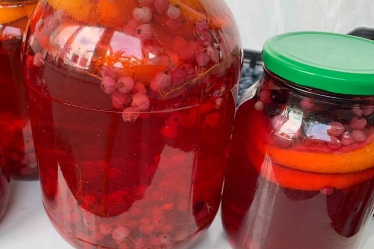 Компот из малины и смородины с апельсином на зиму