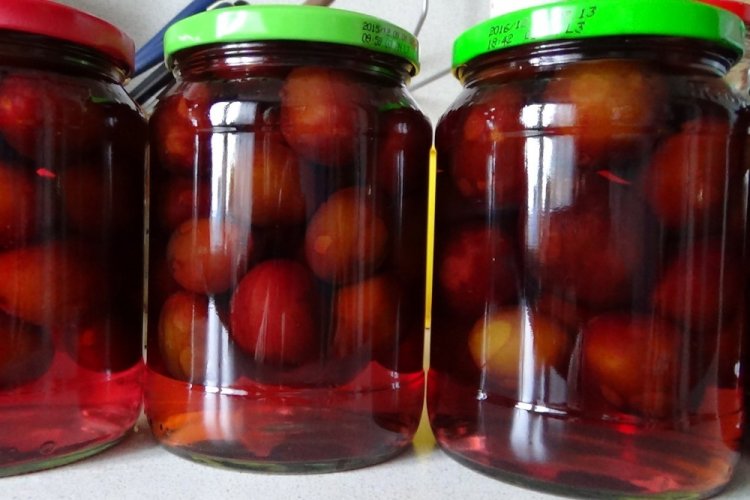 Компот из чернослива на зиму