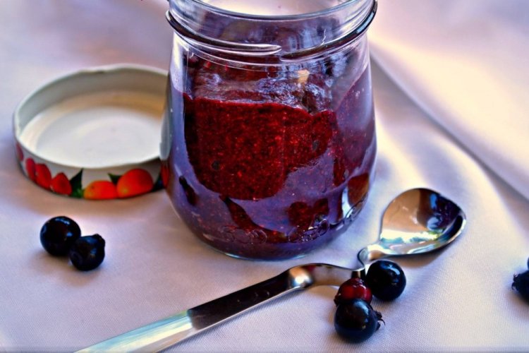 Ирга с сахаром на зиму