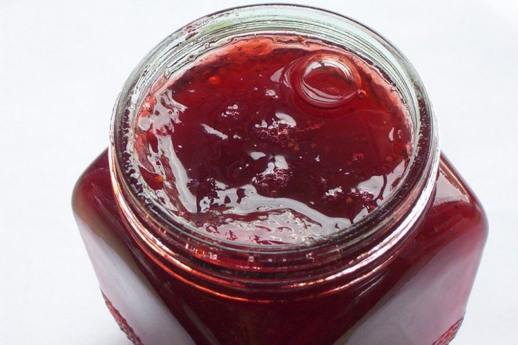 Желе из ирги с желатином на зиму