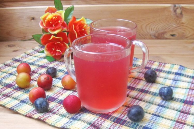 Летний компот из терна