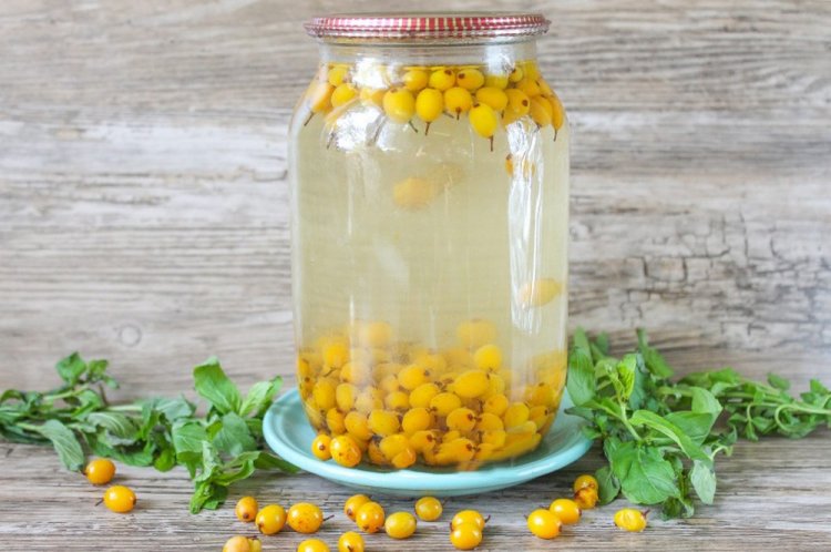 Компот из облепихи без сахара на зиму