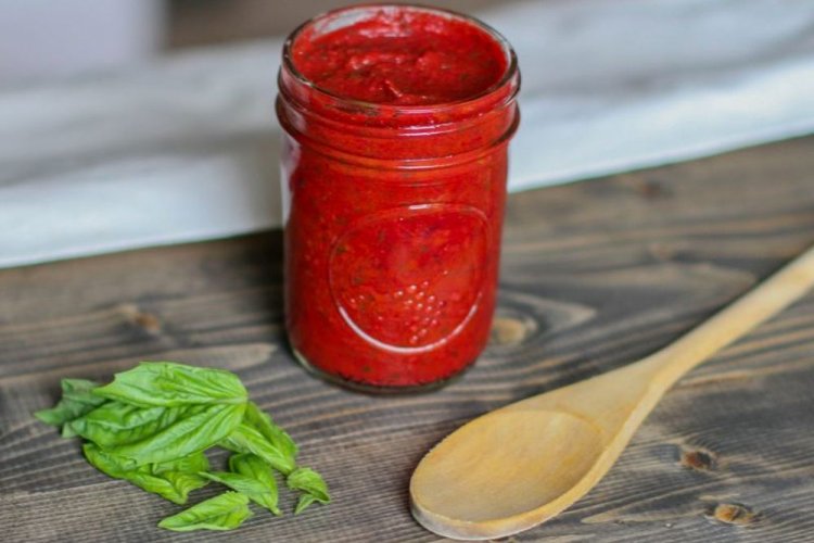 Томатная паста с базиликом на зиму