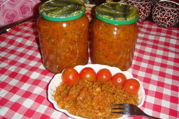 Икра из патиссонов с чесноком на зиму