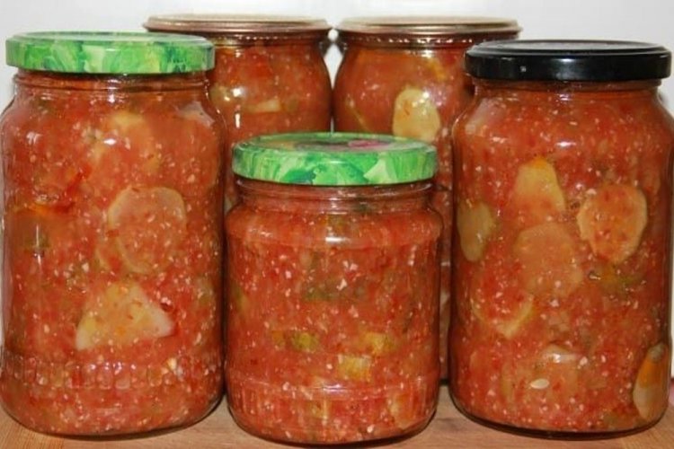 Лечо из огурцов с имбирем и чесноком