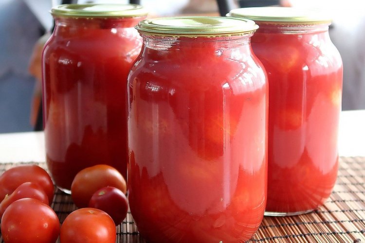 Помидоры в томатном соке на зиму