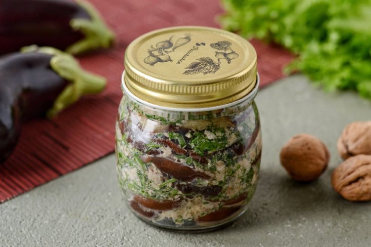 Баклажаны по-грузински с грецкими орехами, чесноком и укропом