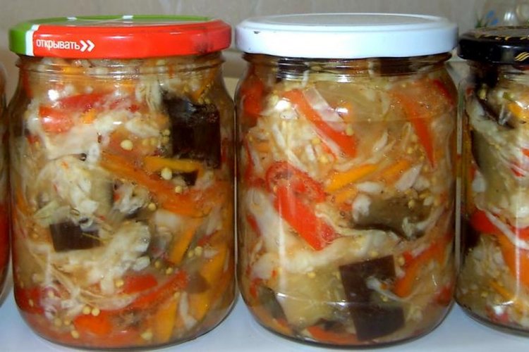 Салат из кабачков и баклажанов с капустой на зиму