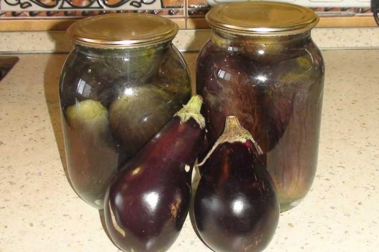Маринованные баклажаны целиком