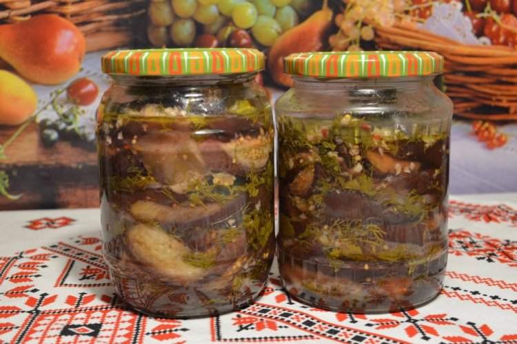 Баклажаны с чесноком и зеленью на зиму