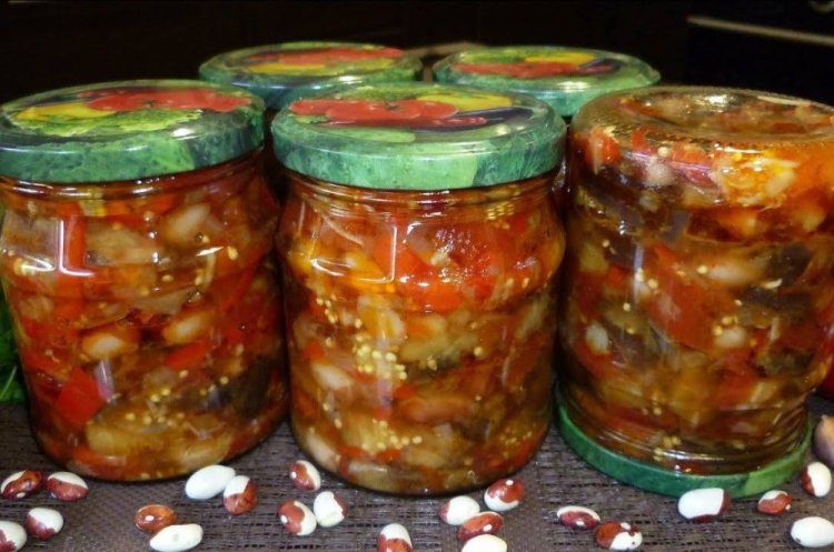 Салат с фасолью и огурцами на зиму