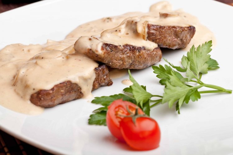 Соус из лесных грибов с овощами к мясу