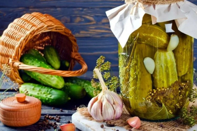 Огурцы по-польски в медовом маринаде