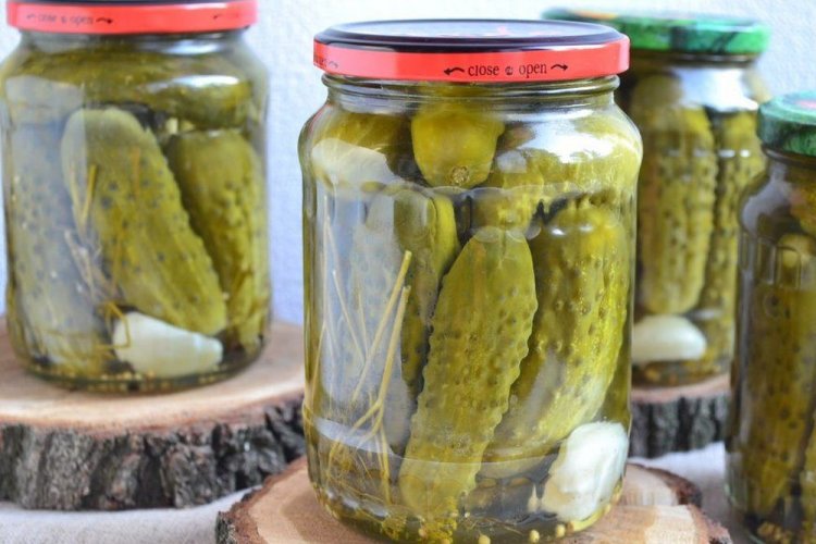 Огурцы по-польски с лимонным соком и уксусом