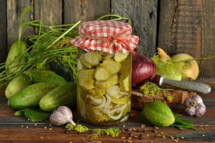 Резаные огурцы по-польски без масла