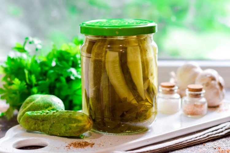 Огурцы по-польски брусочками