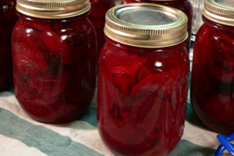 Маринованная свекла с яблоками и сливами на зиму