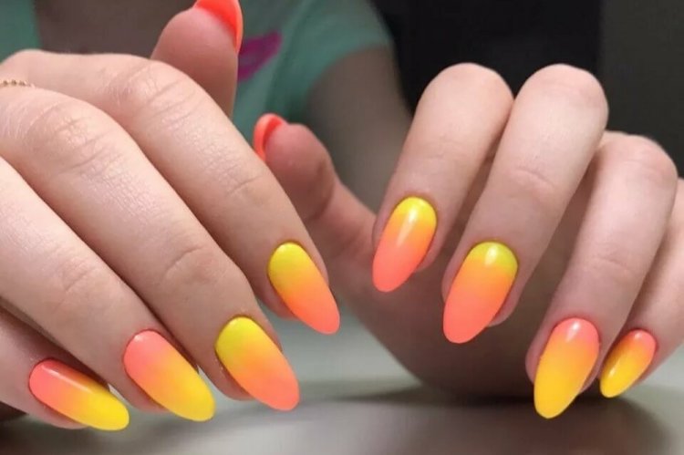 Желто-оранжевый маникюр